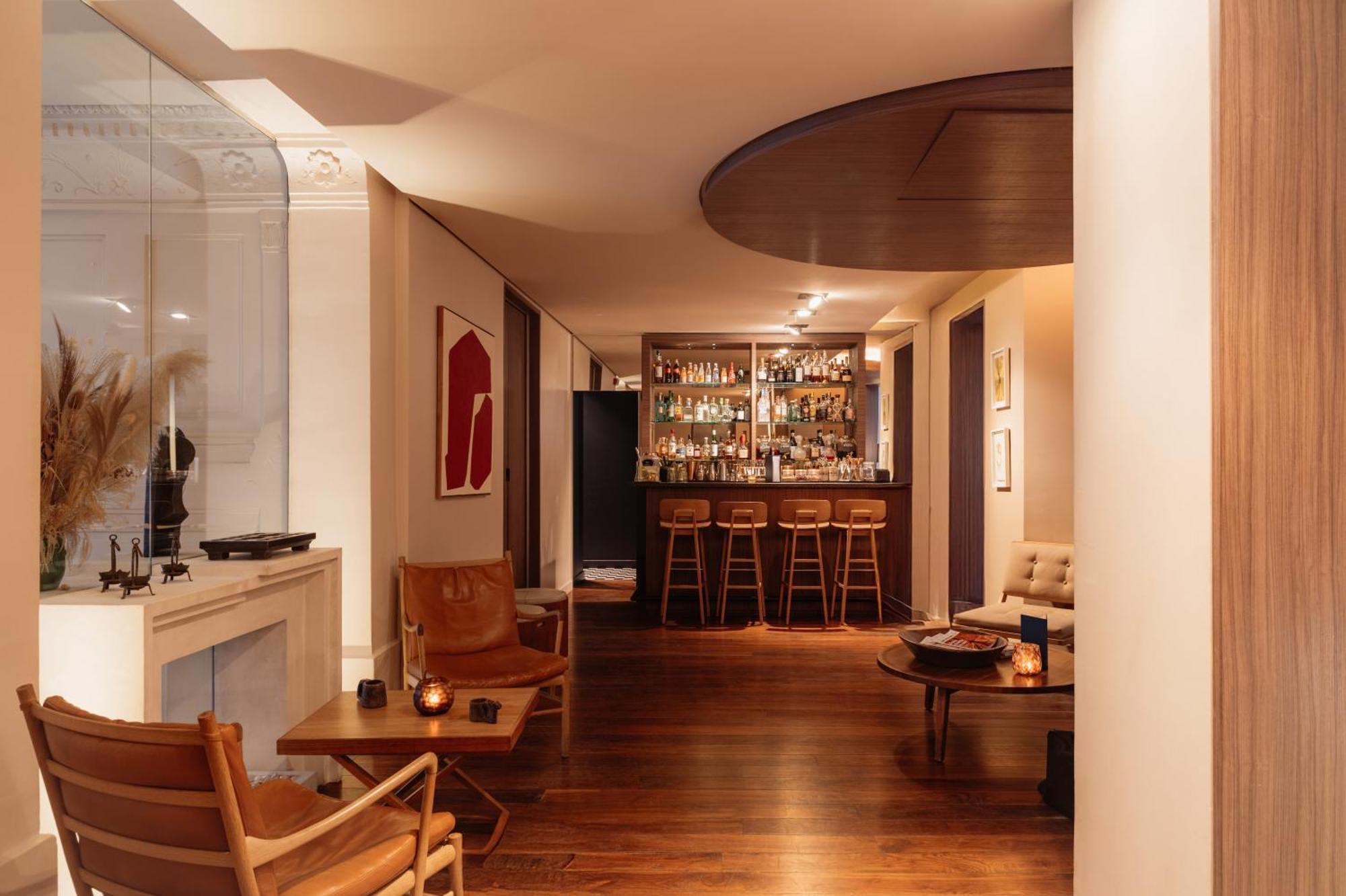 De Nell Hotel
